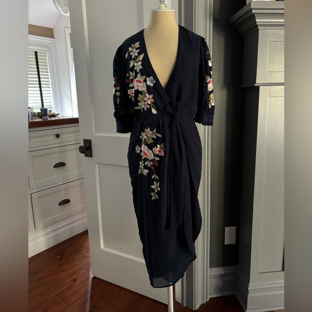 US size 6 never worn